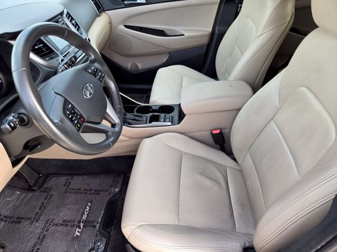 Used 2016 Hyundai Tucson Sport FWD image 9