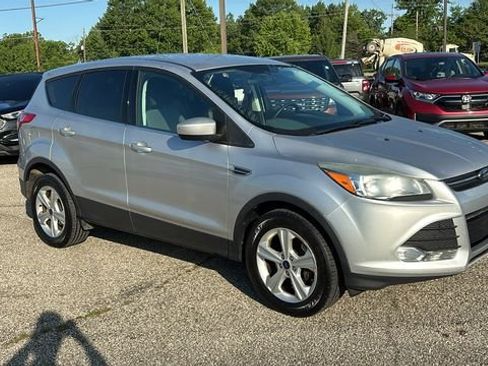 Used 2015 Ford Escape SE FWD image 24