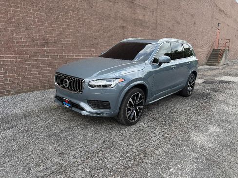 Used 2022 Volvo XC90 T6 Momentum w/ Protection Package Premier AWD/4WD image 1