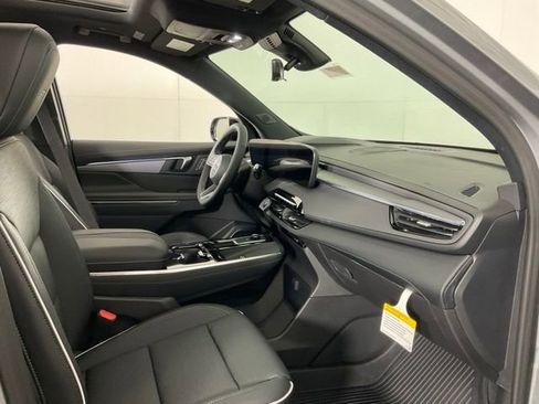 New 2026 Buick Enclave Sport Touring w/ Power Package FWD image 35