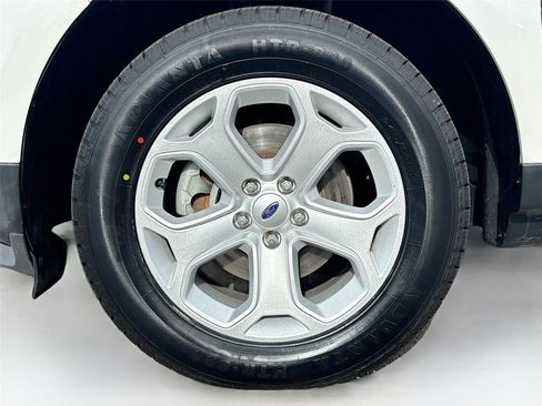 Used 2013 Ford Edge SEL image 35