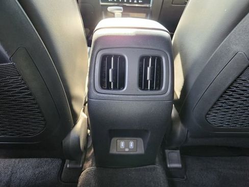 Used 2023 Hyundai Santa Cruz Limited image 17