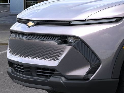 New 2026 Chevrolet Equinox EV LT image 14