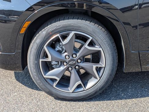 Used 2022 Chevrolet Blazer RS w/ Enhanced Convenience Package FWD image 10