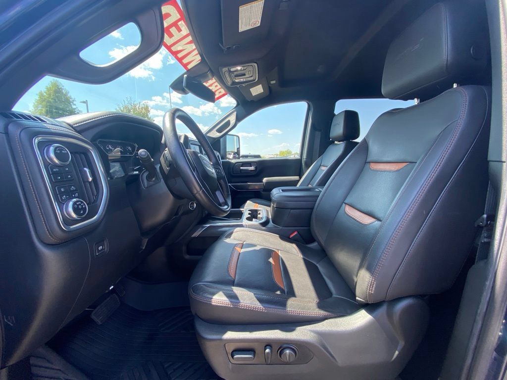 Used 2022 GMC Sierra 2500 AT4 w/ AT4 Preferred Package AWD/4WD image 14