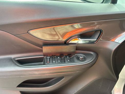Used 2018 Buick Encore Preferred AWD/4WD image 12