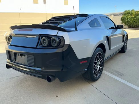 Used 2014 Ford Mustang Coupe RWD image 5