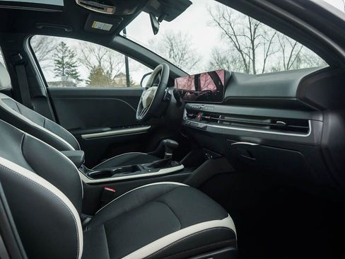 New 2026 Kia K4 GT-Line image 9