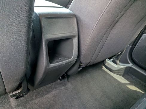 Used 2025 Chevrolet Trax LS FWD image 34