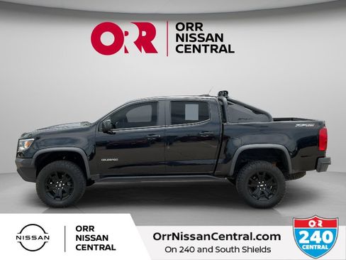 Used 2018 Chevrolet Colorado ZR2 w/ ZR2 Midnight Special Edition AWD/4WD image 8