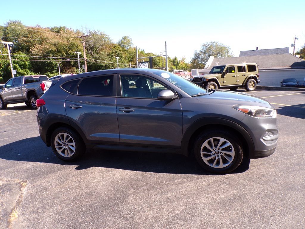 Used 2018 Hyundai Tucson SE AWD/4WD image 5