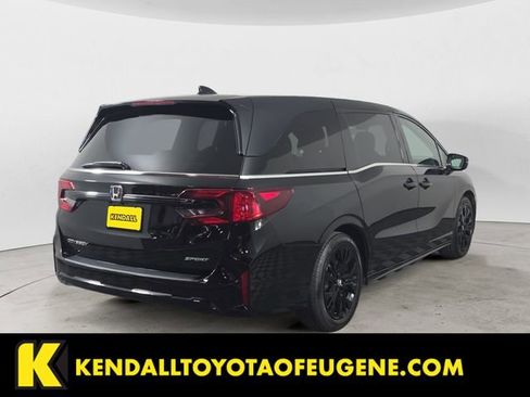 Used 2025 Honda Odyssey Sport-L image 5