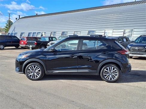 Used 2024 Nissan Kicks SR image 19