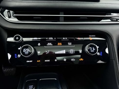 Used 2024 INFINITI QX60 Luxe AWD/4WD image 26