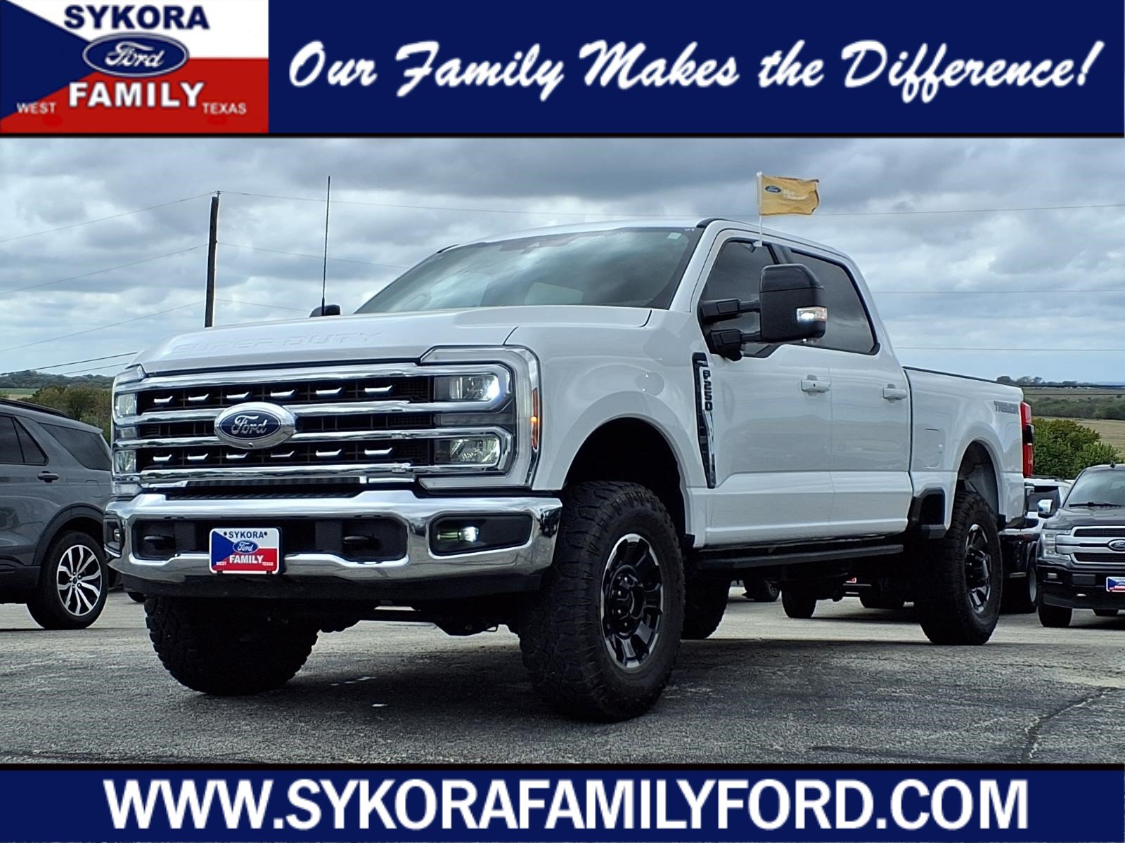 Certified 2025 Ford F250 Lariat w/ Tremor Off-Road Package AWD/4WD image 1