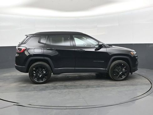 New 2026 Jeep Compass Latitude AWD/4WD image 2
