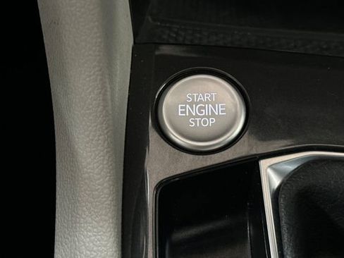 Certified 2023 Volkswagen Tiguan SE R-Line image 27