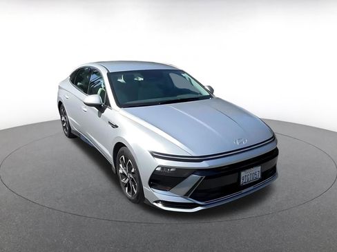 Used 2025 Hyundai Sonata SEL image 3