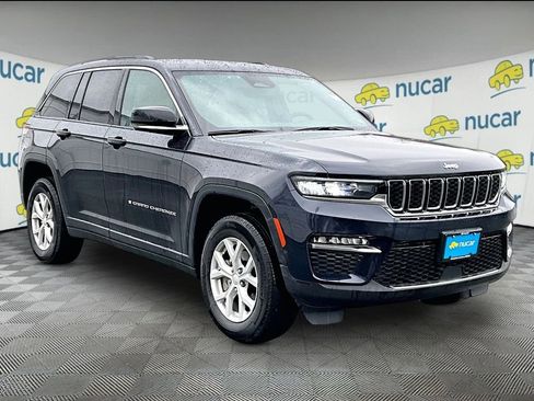 Used 2024 Jeep Grand Cherokee Limited image 1