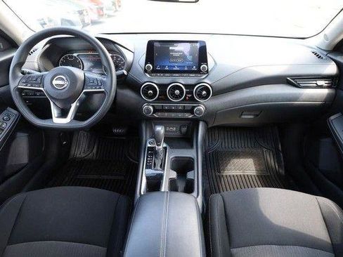 Used 2025 Nissan Sentra SV FWD image 21