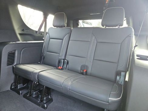 New 2026 GMC Yukon XL Elevation AWD/4WD image 16