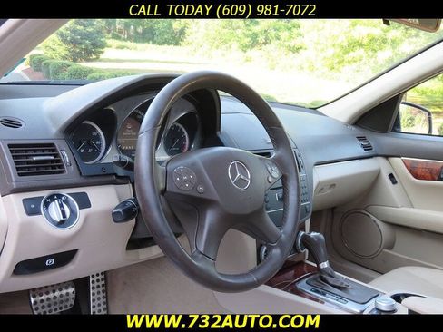 Used 2011 Mercedes-Benz C 300 4MATIC Sedan image 23