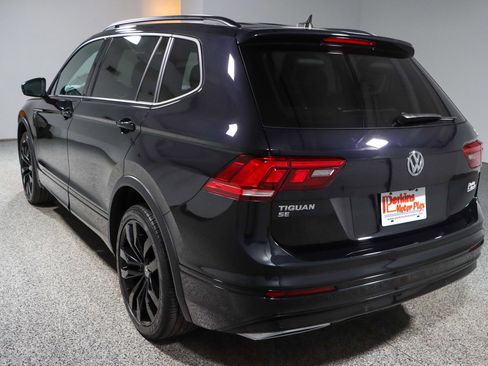 Used 2021 Volkswagen Tiguan SE R-Line image 9