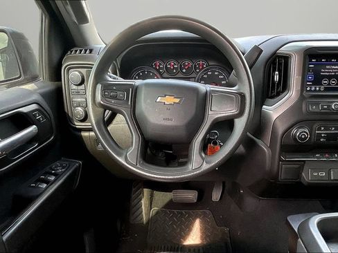 Used 2021 Chevrolet Silverado 1500 Custom AWD/4WD image 9