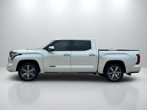 Used 2023 Toyota Tundra Capstone AWD/4WD image 8