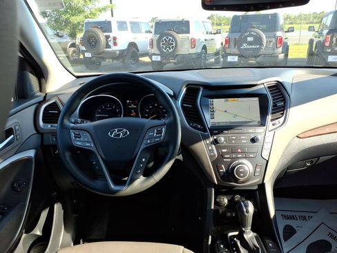 Used 2019 Hyundai Santa Fe XL FWD image 15