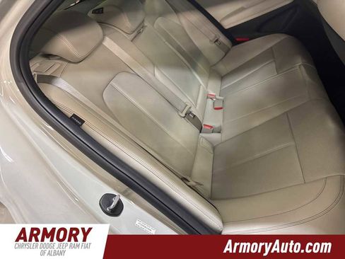 Used 2024 Genesis G70 2.5T image 31