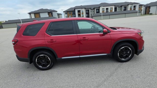 Certified 2025 Honda Pilot EX-L image 2