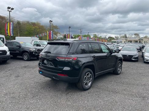 Used 2022 Jeep Grand Cherokee Trailhawk AWD/4WD image 5