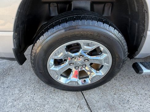 Used 2020 RAM 1500 Big Horn AWD/4WD image 16
