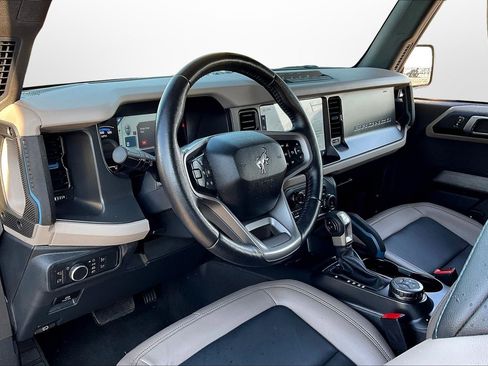 Used 2022 Ford Bronco Wildtrak image 20