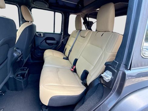 Used 2022 Jeep Wrangler Unlimited Sport AWD/4WD image 24