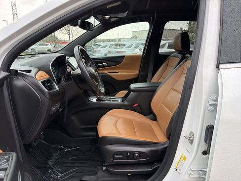 Used 2018 Chevrolet Equinox Premier image 9