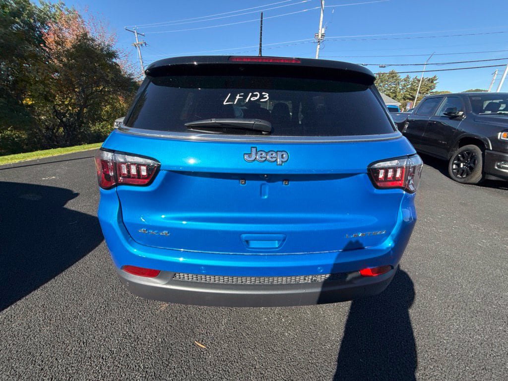 New 2026 Jeep Compass Limited AWD/4WD image 4