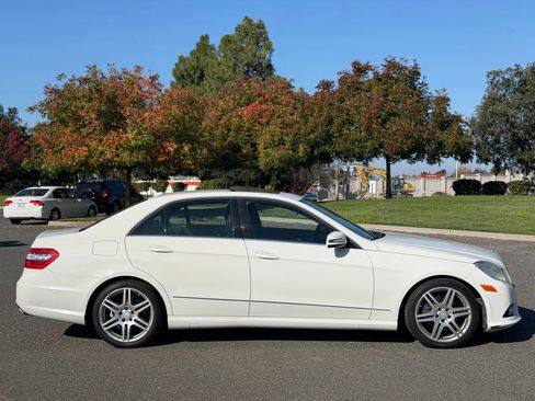 Used 2010 Mercedes-Benz E 350 Sedan image 5
