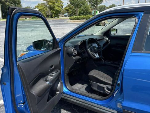 Used 2021 Nissan Kicks SV FWD image 9