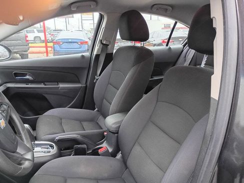 Used 2015 Chevrolet Cruze LT image 11