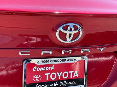 Used 2023 Toyota Camry XSE FWD image 28