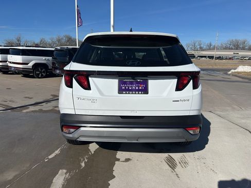 New 2026 Hyundai Tucson Blue SE image 9