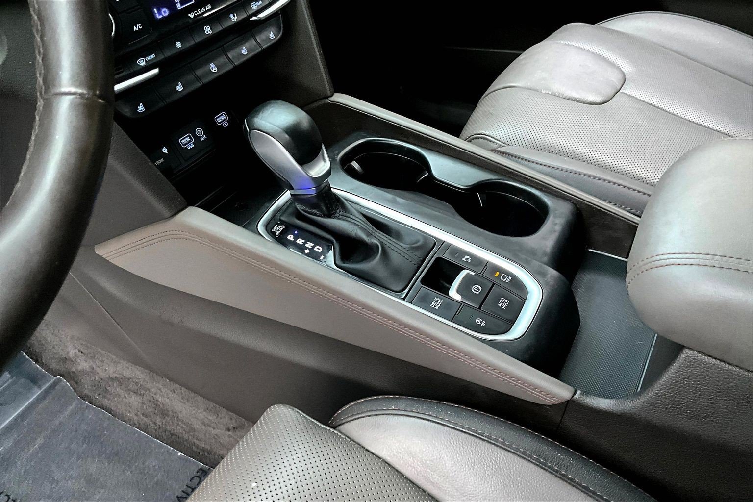 Used 2020 Hyundai Santa Fe Limited FWD image 16