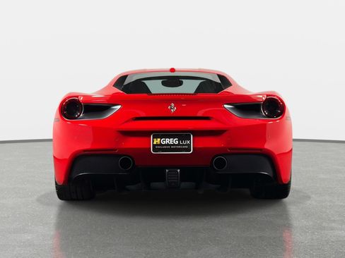 Used 2019 Ferrari 488 GTB RWD image 11