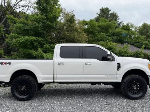 Used 2017 Ford F250 Lariat w/ Lariat Ultimate Package AWD/4WD image 9