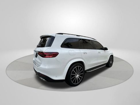 Used 2024 Mercedes-Benz GLS 450 4MATIC image 7