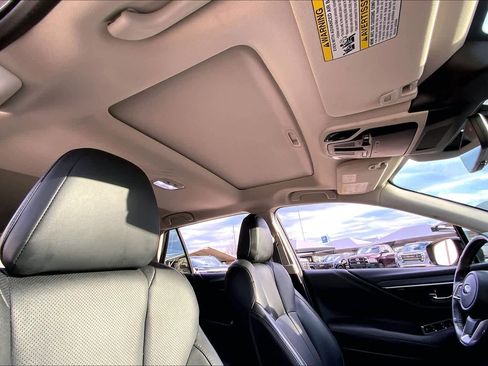 Used 2023 Subaru Outback Limited image 13