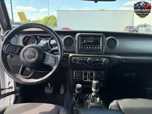 Certified 2022 Jeep Wrangler Unlimited Sport AWD/4WD image 14