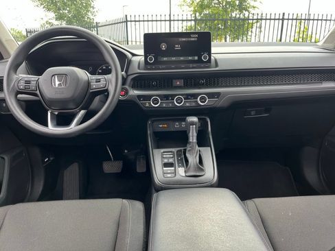 Certified 2025 Honda CR-V EX image 14